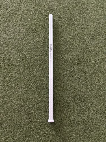 White Carbon Fiber Showtime Lacrosse Shaft