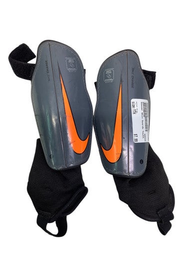 Used Soccer Shin Guards Youth Grey Youth 11347-S000256446