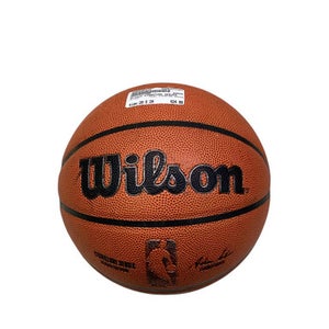 Used Wilson SIGNATURE SERIES Basketball Adult Outdoor 29 1/2" 11347-S000256418