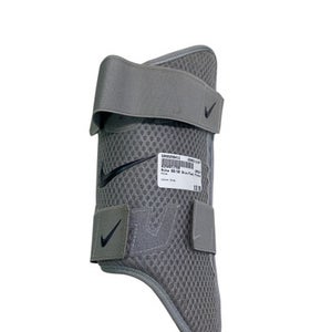Used Nike BB/SB Shin/Foot Protector Grey 11347-S000256413