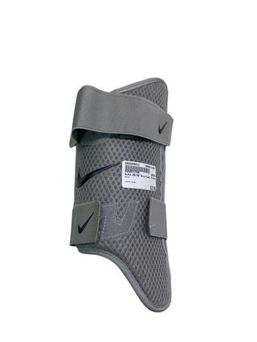Used Nike BB/SB Shin/Foot Protector Grey 11347-S000256413