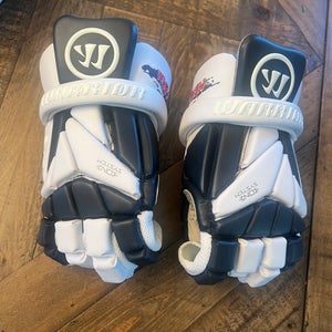 Warrior Evo Lacrosse Gloves 8" (New)