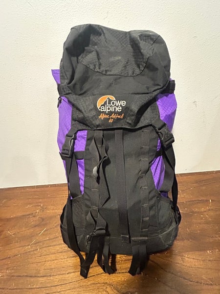 LOWE ALPINE Alpine Attack 60 Mountaineering Hyperlight Backpack Size Regular