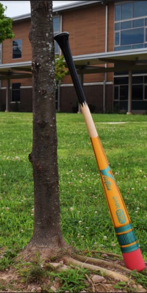 Batte crayon Victus bois 33 marque N° 2 : Back to Skool
