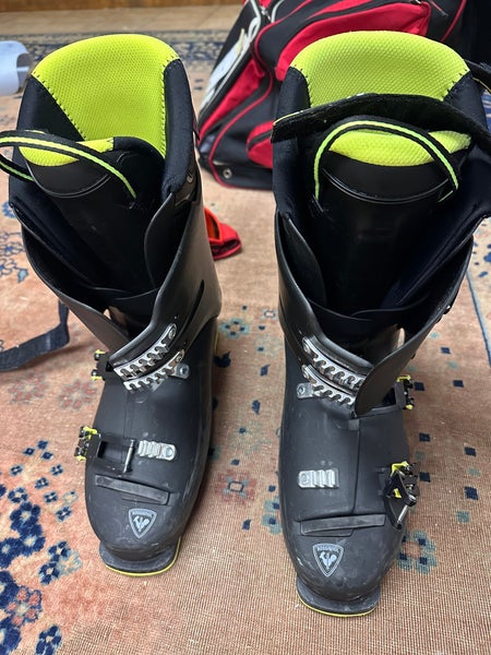 CLEAROUT!! Mondo 29 & 29.5 Rossignol All Mountain Ski Boots Soft Flex (Used)
