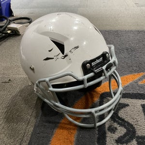 Used Schutt YOUTH VENGEANCE A11 FB Helmet White XL 11614-S000222245
