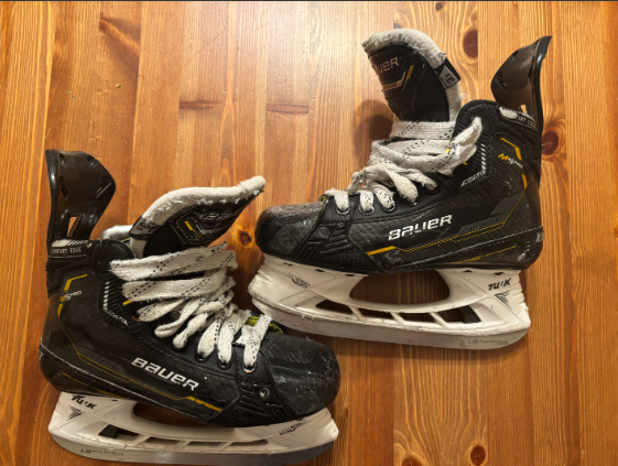 Bauer Supreme M50 Pro Hockey Skates Size 3.5 (Used)