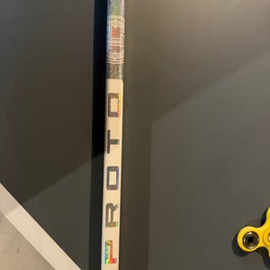 Junior Bauer Proto2 Right Handed Hockey Stick P28 (Used)