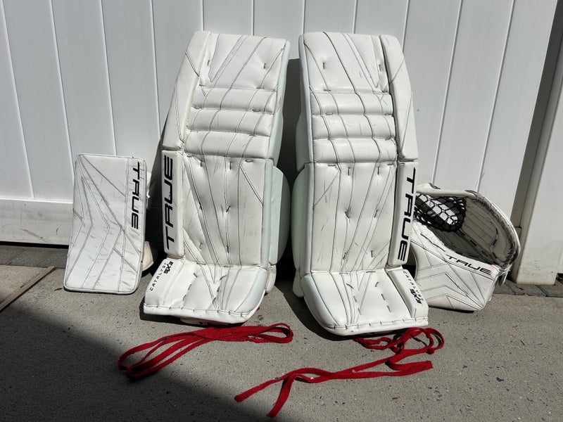 33" 2023 True 9X3 Regular Goalie Full Set (Used)