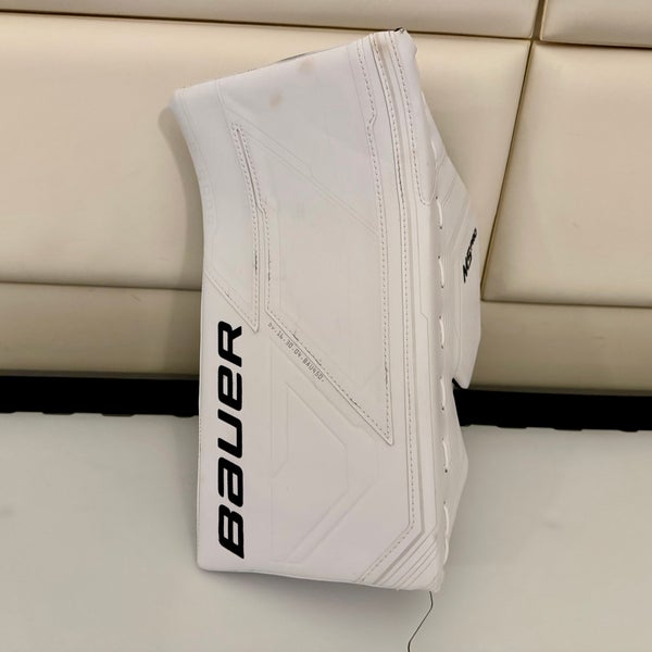 Bauer M5 Pro Blocker, Intermediate Regular (Used)