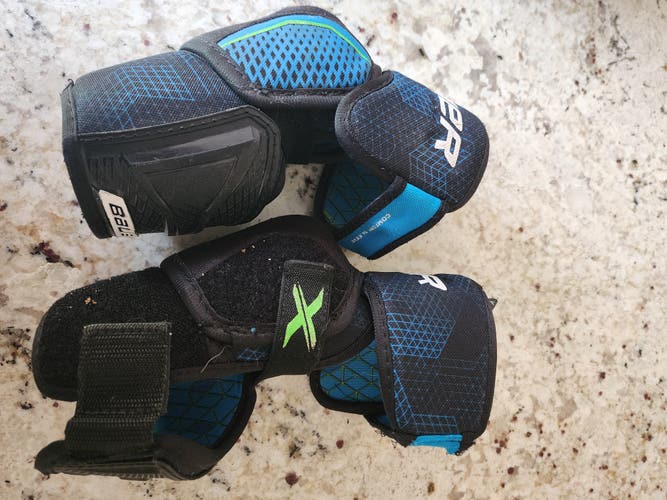 Junior Medium Bauer Elbow Pads (Used)