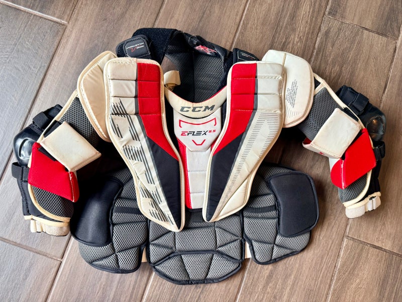 Large/Extra Large CCM EFLEX 5.5 Goalie Chest Protector (Used)