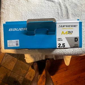 2024 Bauer Supreme M50 Pro Hockey Skates Regular Width Size 2.5 (New)