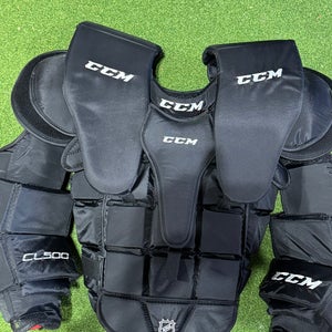 Large CCM CL 500 Goalie Chest Protector (Used)