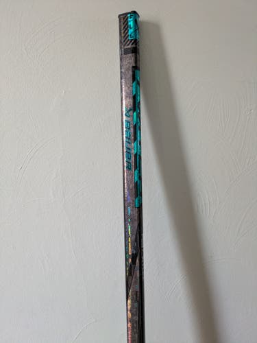 Senior Bauer Twitch Right Handed Hockey Stick P28 (Used)