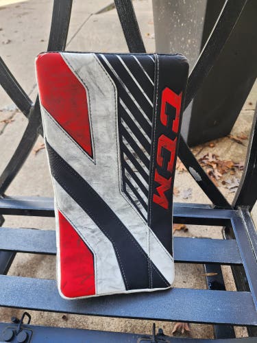 CCM Axis 1.9 Regular Glove & Blocker