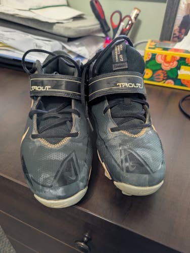 Black Kid's 6Y (Big Kids / Youth) Youth Nike Trout (Used)
