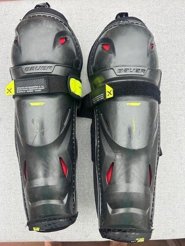 Junior Bauer Vapor 12" Shin Pads (Used)