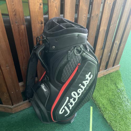 Titleist Tb20sf-006 Midsize Tour Staff Bag Black/Red 6 Way Top