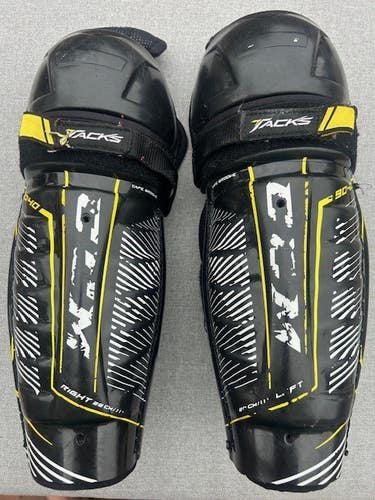 Junior CCM Tacks 11" Shin Pads (Used)