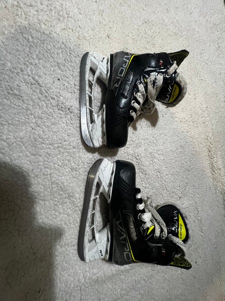 Bauer Vapor 3X Hockey Skates Regular Width 12.5 (Used)