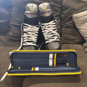 2024 Bauer Vapor Hyperlite 2 Skates Regular Width Pro Stock 10 (Used) with 2 sets Fly-TI steel