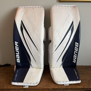 Senior Medium 34” Bauer Vapor Hyperlite 2 Goalie Leg Pads