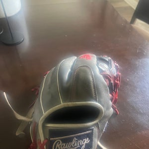 Rawlings Heart of the Hide RH Baseball Glove 11.75" (Used)
