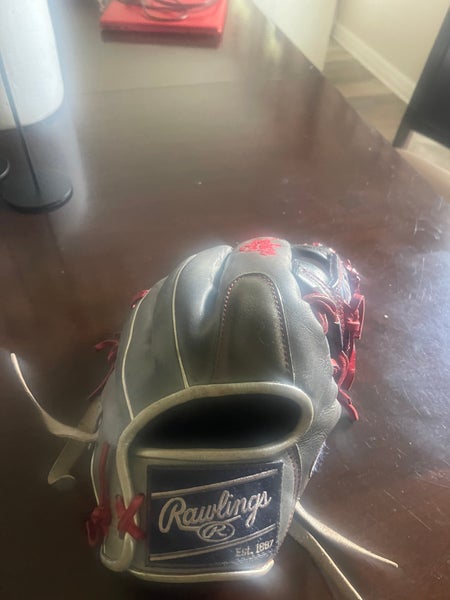 Rawlings Heart of the Hide RH Baseball Glove 11.75" (Used)