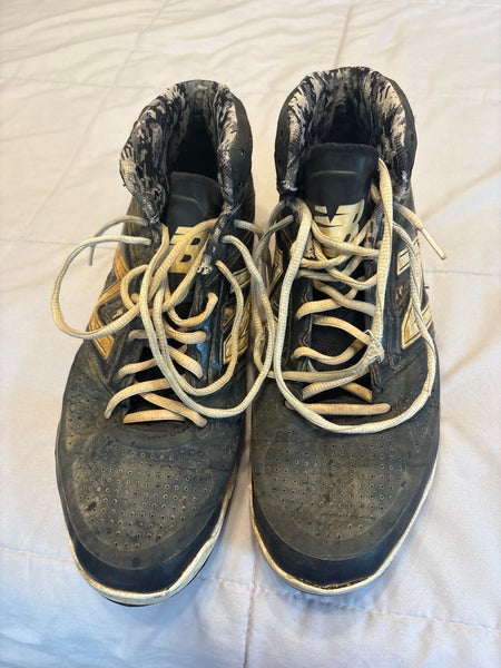 USED Black Men's Size M 11.0 New Balance High Top Metal Cleats