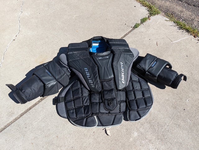 Medium Bauer Elite Goalie Chest Protector (Used)