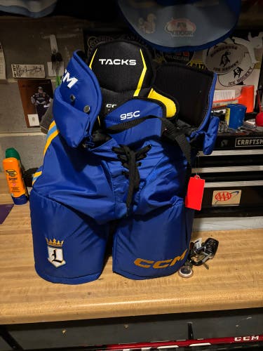 Senior Small CCM Tacks 95C Hockey Pants (New)