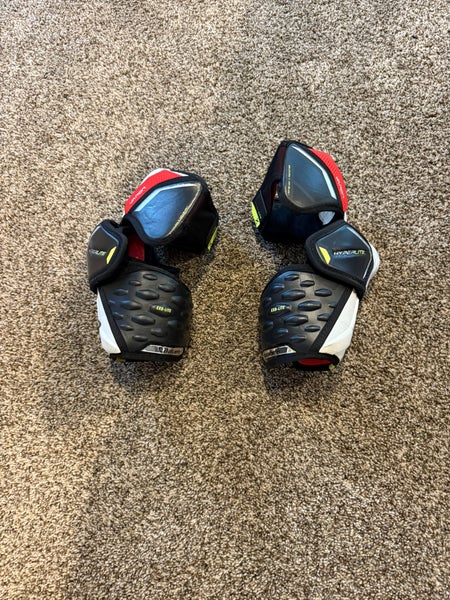 Intermediate Medium Bauer Vapor Hyperlite Elbow Pads (Used)