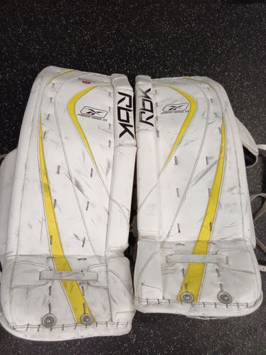 32" Reebok Premier Series II Goalie Leg Pads (Used)