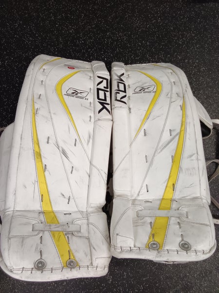 32" Reebok Premier Series II Goalie Leg Pads (Used)