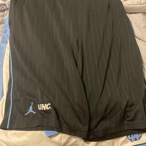 Lot of 17 UNC basketball shorts L/XL