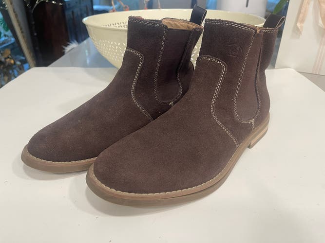 Brown Men's Adult Size M 11.0 (W 12.0) Original Penguin (Used)