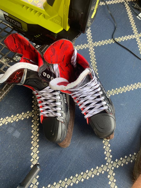 2024 Bauer Vapor X4 Hockey Skates Regular Width 9.5 (New)