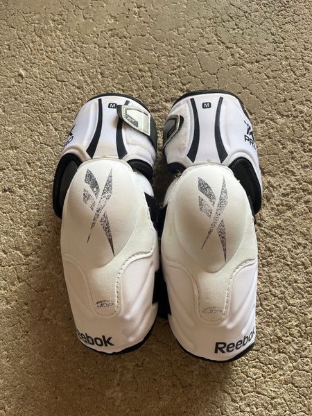 Pro Stock Hockey Senior Medium Reebok 7K Elbow Pads