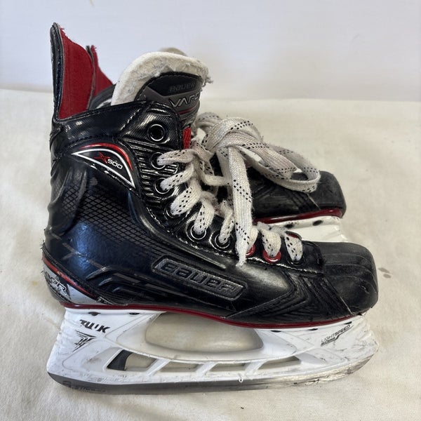 Junior Size 3 Bauer Vapor X300 Ice Hockey Skates.