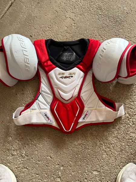 Pro Stock Hockey Senior Bauer Vapor APX2 Shoulder Pads Large
