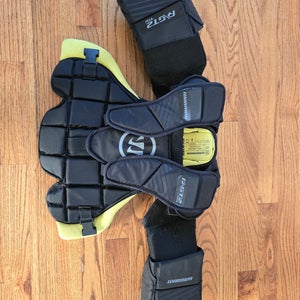 Small / Medium Warrior Ritual GT2 Goalie Chest Protector (Used)