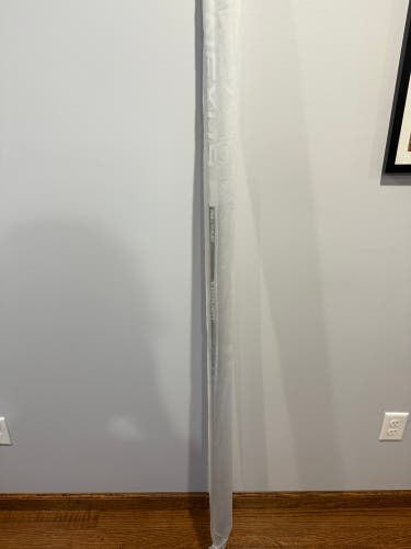 Senior Bauer Nexus Tracer Right Handed Hockey Stick P28 (New)