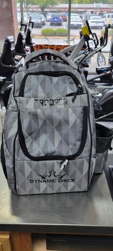 Used Dynamic Discs Disc Golf Backpack Grey 11497-S000152447
