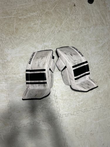 22" 2024 Bauer Prodigy Goalie Leg Pads (Used)