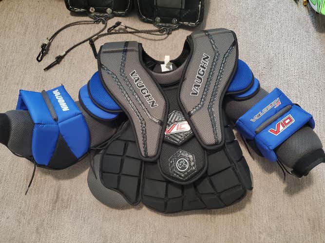 Vaughn V10 Goalie Chest Protector (New) size Junior M/L