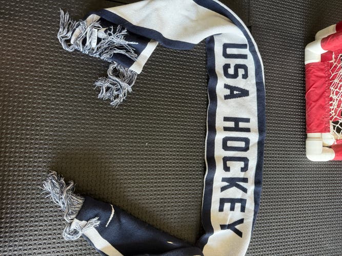 Nike USA Hockey Scarf