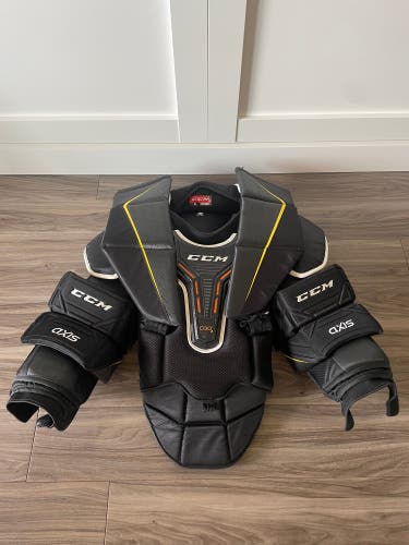 Large CCM Axis pro Goalie Chest Protector (Used)