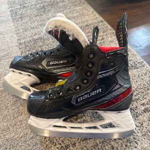 Bauer Vapor 2X Hockey Skates Regular Width 11 (Used)