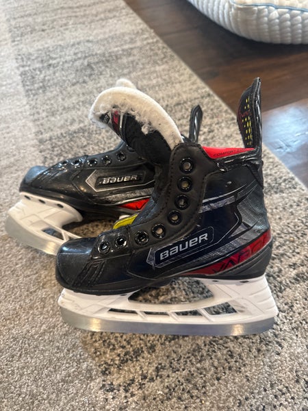 Bauer Vapor 2X Hockey Skates Regular Width 11 (Used)